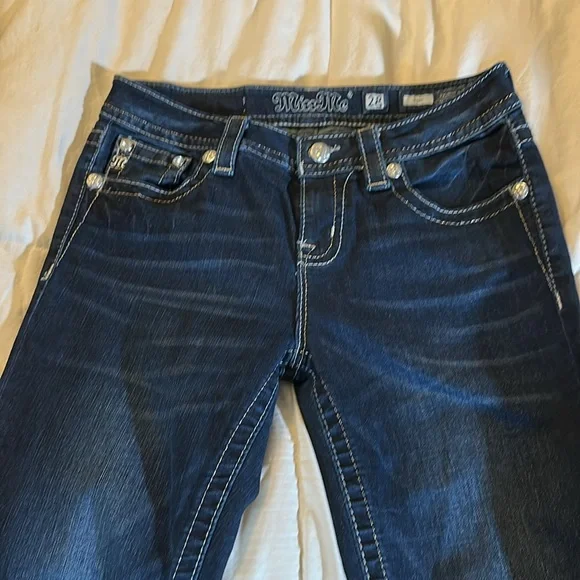 Miss Me Blue Jeans - Picture 5 of 6